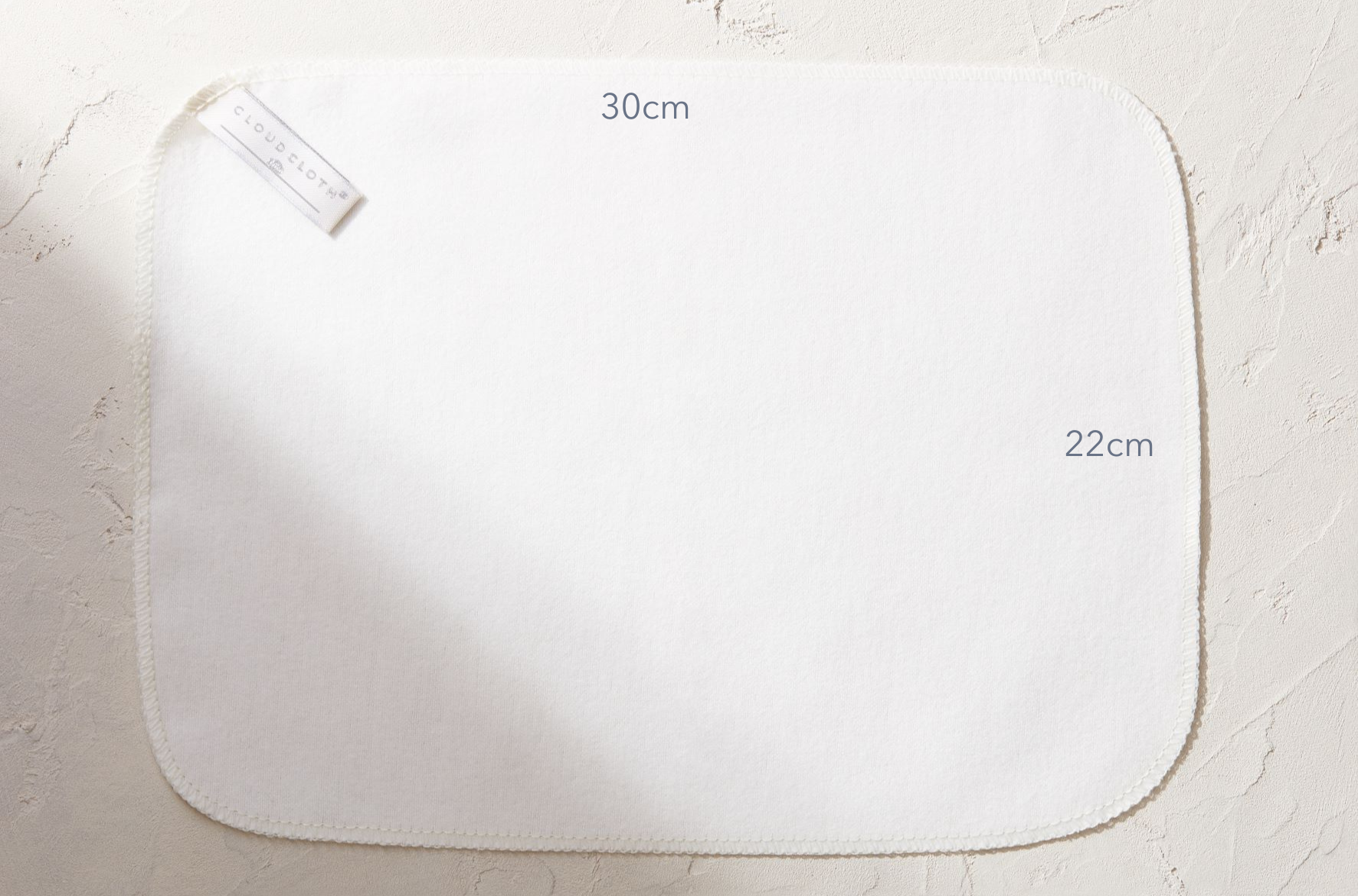 CloudCloth Organic Cotton Face Cloth for Skincare Highlighting the dimensions of the face cloth.