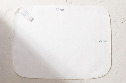 CloudCloth Organic Face Cloth Highlighting Dimensions of the cloth 22x30cm 